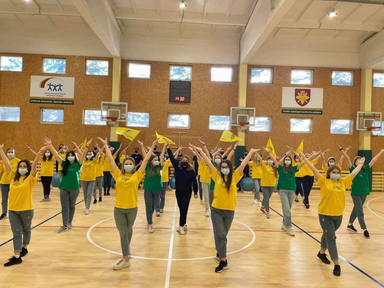 Duris atvėrė atnaujinta sporto salė